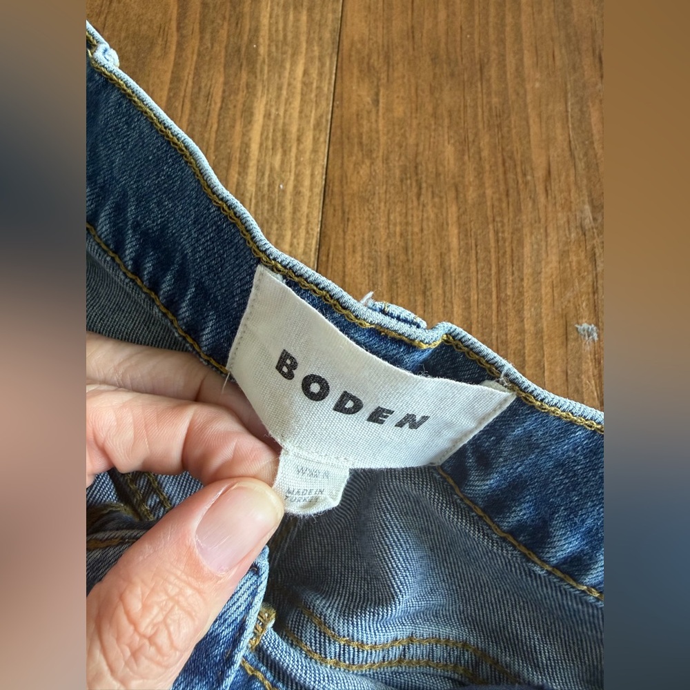 Boden High Rise Wide Leg Jeans Mid Vintage Wash Denim 32 perfect condition - Picture 4 of 6
